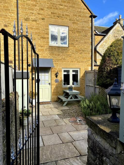 Historic Cotswold Chic Style For Uk Staycation Bourton-on-the-Water Buitenkant foto